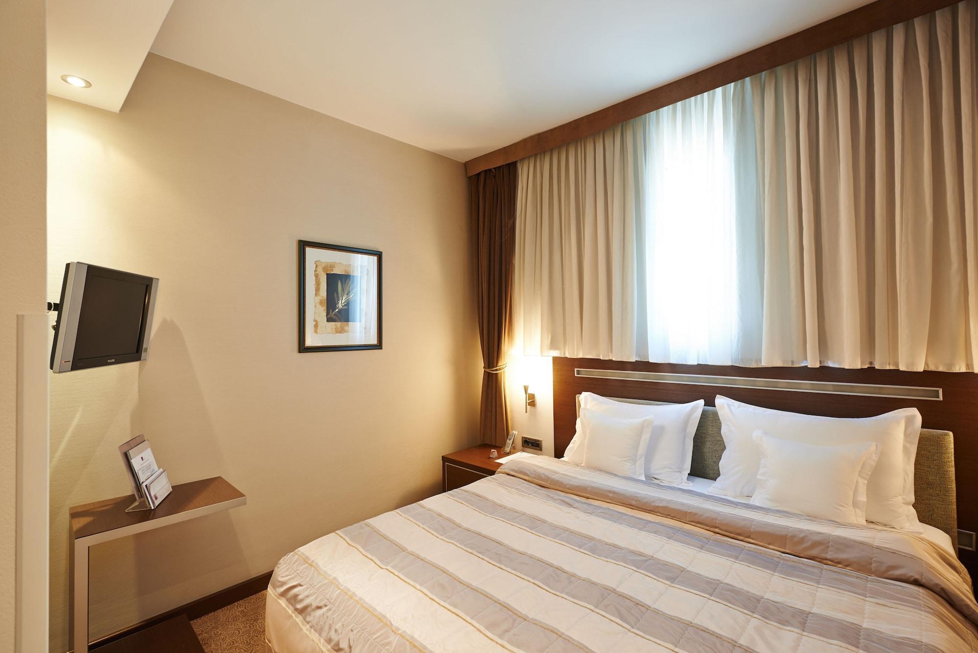 In Hotel Beograd Exterior photo